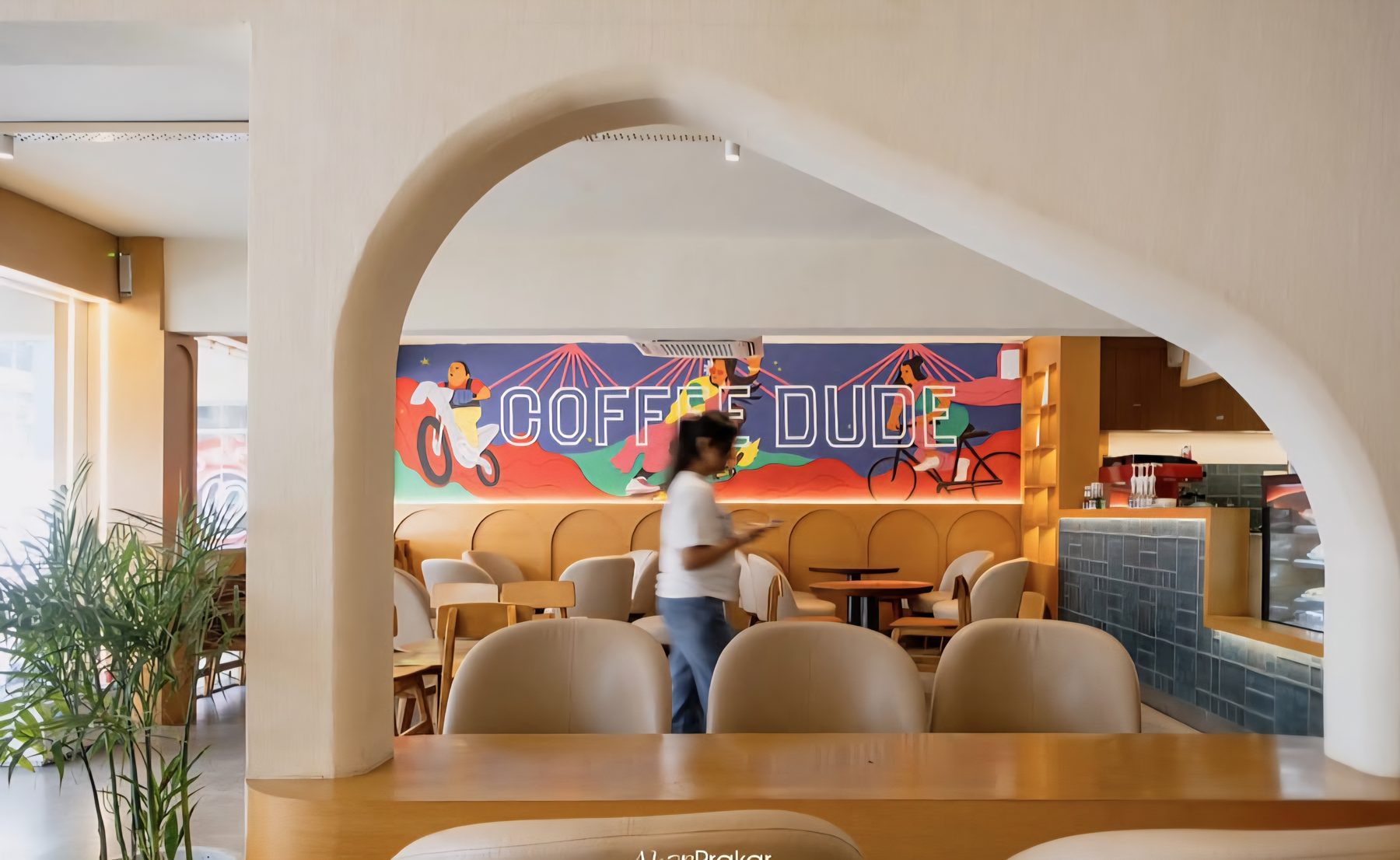 Coffee Dude Hazratganj interior