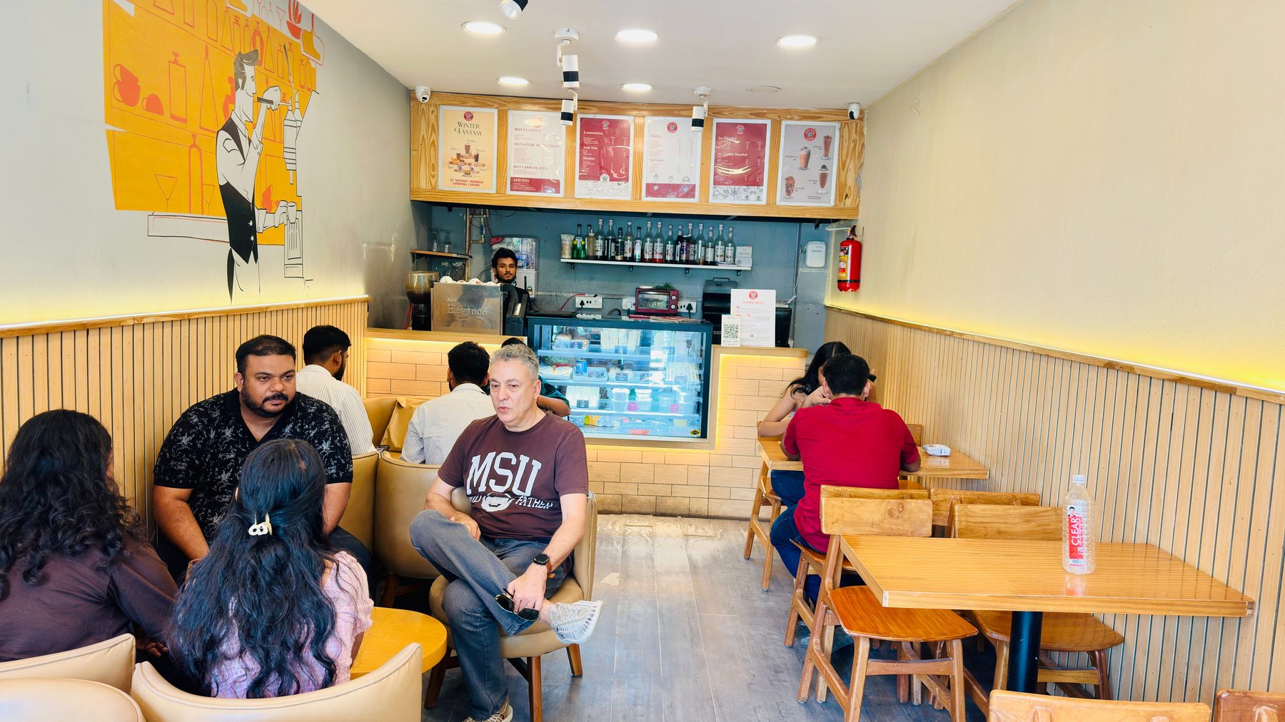 Coffee Dude Kapoorthala seating